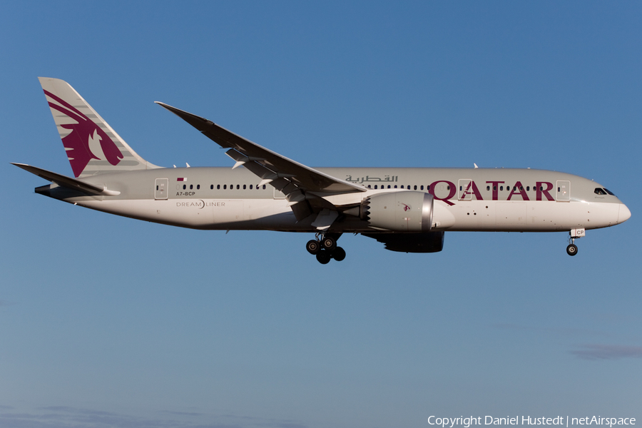 Qatar Airways Boeing 787-8 Dreamliner (A7-BCP) | Photo 422152
