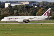 Qatar Airways Boeing 787-8 Dreamliner (A7-BCR) at  Dusseldorf - International, Germany
