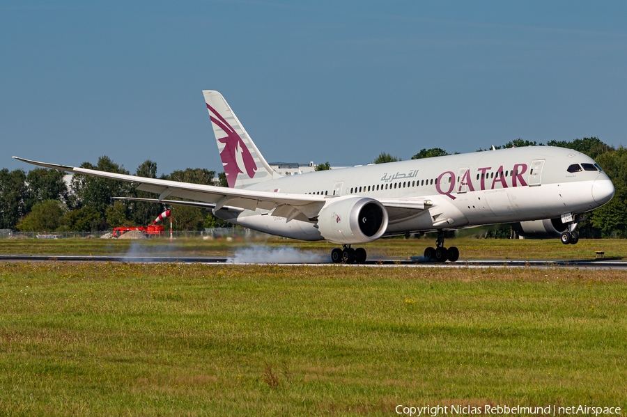 Qatar Airways Boeing 787-8 Dreamliner (A7-BCR) | Photo 638292
