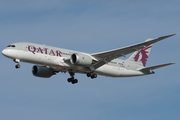 Qatar Airways Boeing 787-8 Dreamliner (A7-BCR) at  Berlin - Tegel, Germany