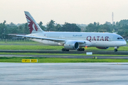 Qatar Airways Boeing 787-8 Dreamliner (A7-BCS) at  Jakarta - Soekarno-Hatta International, Indonesia