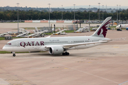 Qatar Airways Boeing 787-8 Dreamliner (A7-BCY) at  Manchester - International (Ringway), United Kingdom