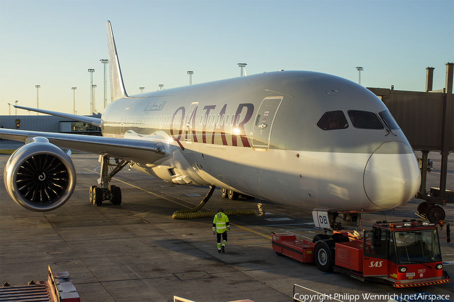 Qatar Airways Boeing 787-8 Dreamliner (A7-BDB) | Photo 127554