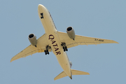 Qatar Airways Boeing 787-8 Dreamliner (A7-BDB) at  Dubai - International, United Arab Emirates