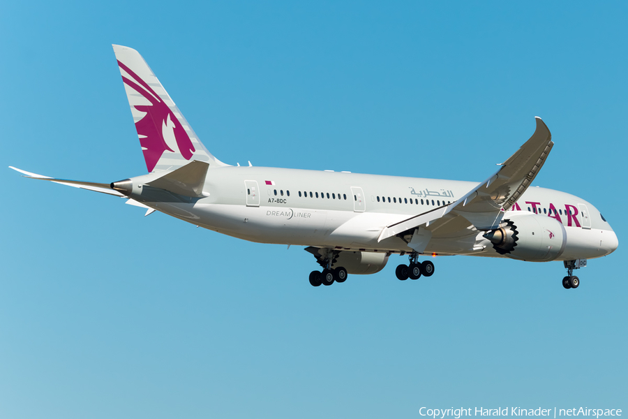 Qatar Airways Boeing 787-8 Dreamliner (A7-BDC) | Photo 297838