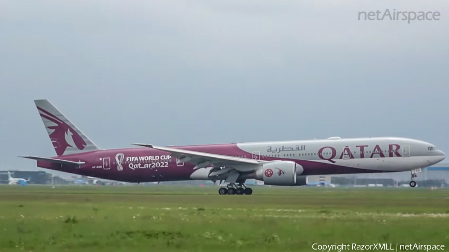 Qatar Airways Boeing 777-3DZ(ER) (A7-BEB) | Photo 460379