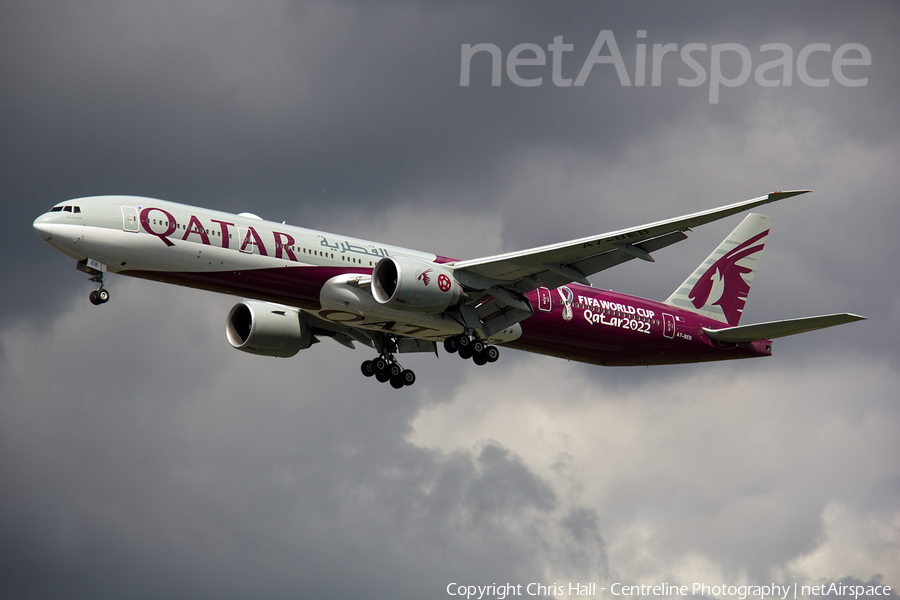 Qatar Airways Boeing 777-3DZ(ER) (A7-BEB) | Photo 507176