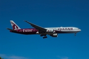 Qatar Airways Boeing 777-3DZ(ER) (A7-BEC) at  Johannesburg - O.R.Tambo International, South Africa
