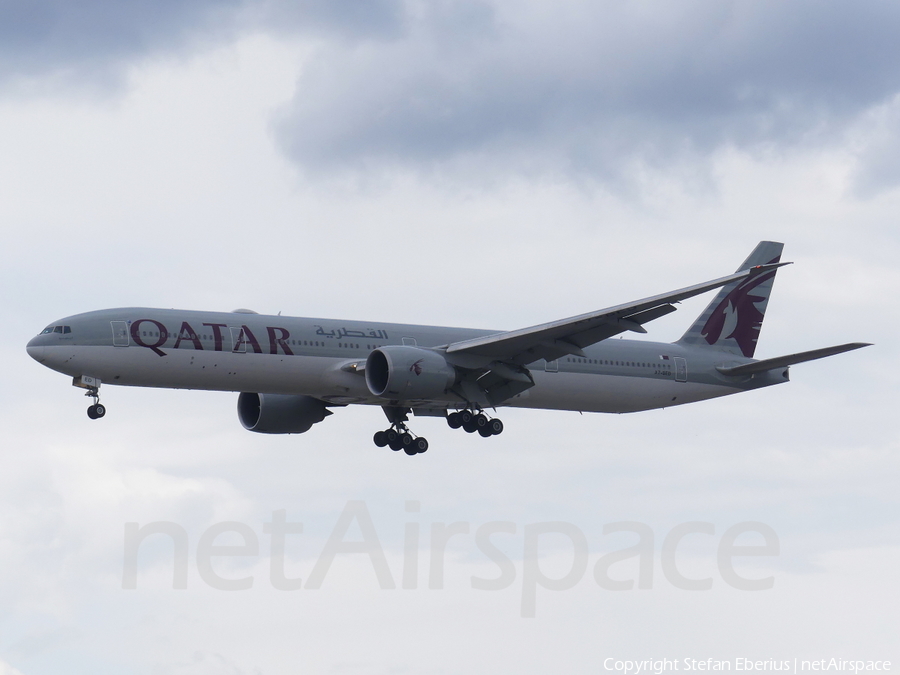 Qatar Airways Boeing 777-3DZ(ER) (A7-BED) | Photo 464967