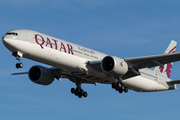 Qatar Airways Boeing 777-3DZ(ER) (A7-BED) at  London - Heathrow, United Kingdom