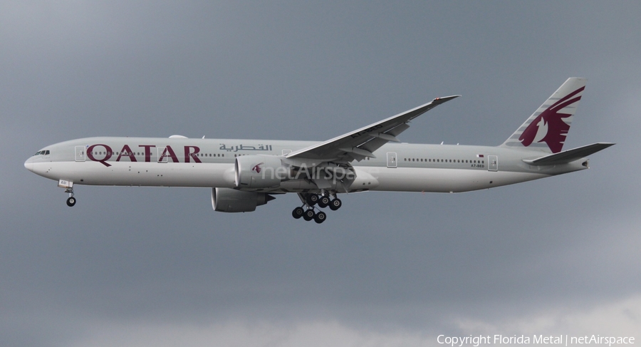 Qatar Airways Boeing 777-3DZ(ER) (A7-BED) | Photo 305982