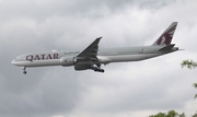 Qatar Airways Boeing 777-3DZ(ER) (A7-BED) at  Chicago - O'Hare International, United States