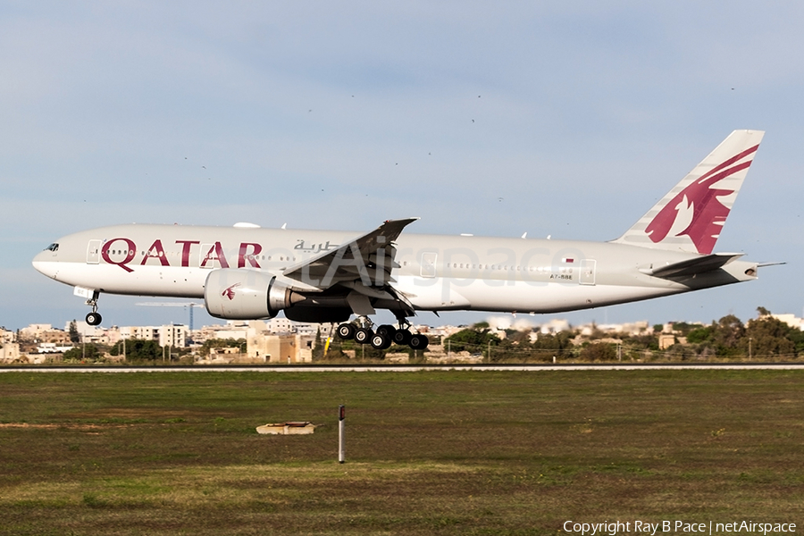 Qatar Airways Boeing 777-3DZ(ER) (A7-BEE) | Photo 409167