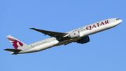 Qatar Airways Boeing 777-3DZ(ER) (A7-BEG) at  Paris - Charles de Gaulle (Roissy), France