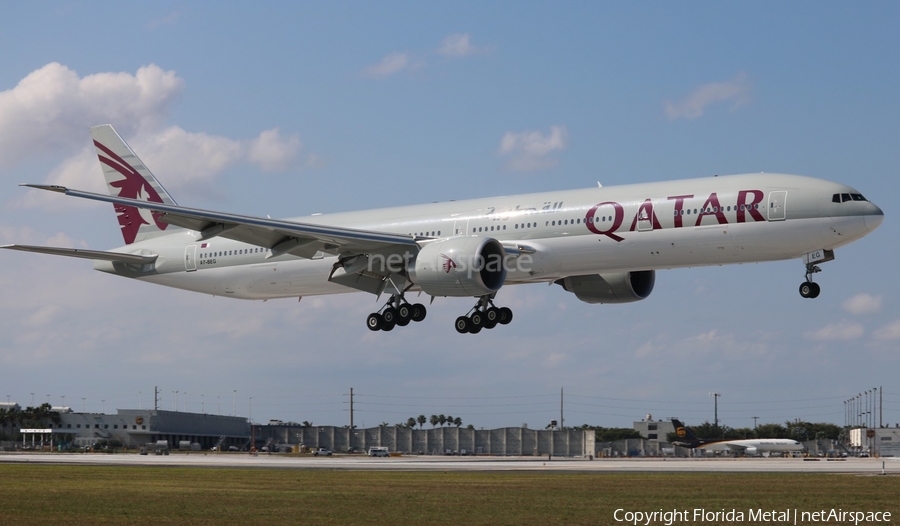 Qatar Airways Boeing 777-3DZ(ER) (A7-BEG) | Photo 551820