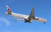 Qatar Airways Boeing 777-3DZ(ER) (A7-BEG) at  Chicago - O'Hare International, United States