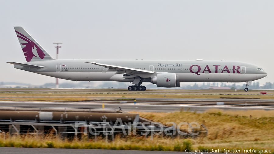 Qatar Airways Boeing 777-3DZ(ER) (A7-BEH) | Photo 327378