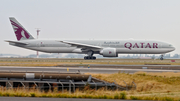 Qatar Airways Boeing 777-3DZ(ER) (A7-BEH) at  Paris - Charles de Gaulle (Roissy), France