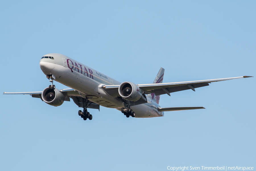 Qatar Airways Boeing 777-3DZ(ER) (A7-BEH) | Photo 185198
