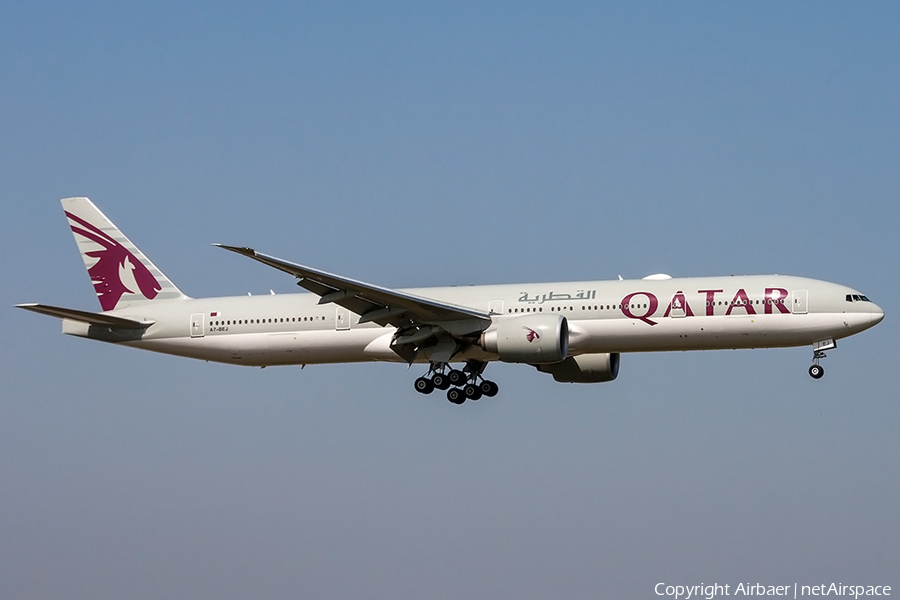 Qatar Airways Boeing 777-3DZ(ER) (A7-BEJ) | Photo 237684