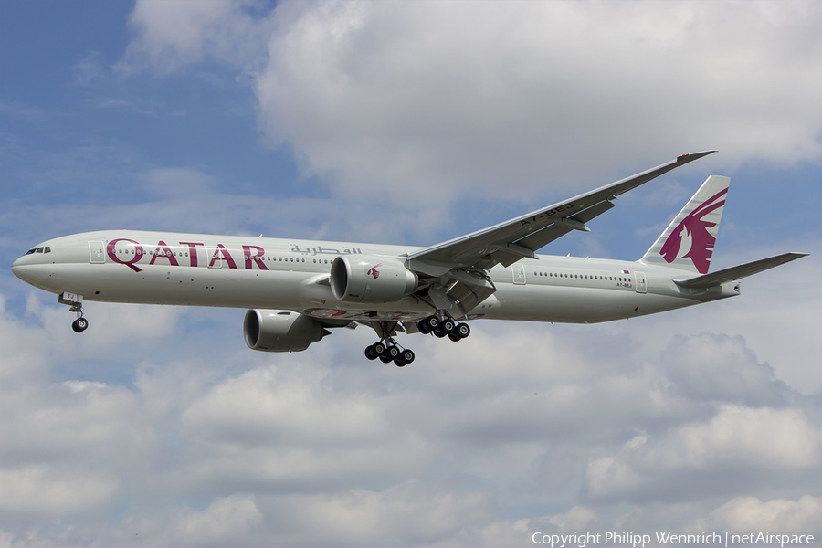 Qatar Airways Boeing 777-3DZ(ER) (A7-BEJ) | Photo 114932