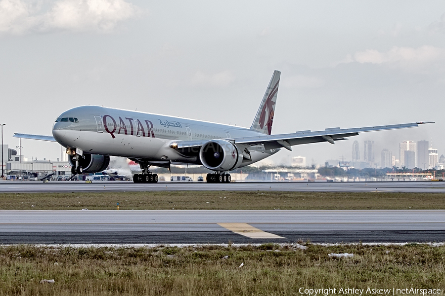 Qatar Airways Boeing 777-3DZ(ER) (A7-BEJ) | Photo 159247