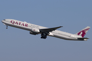 Qatar Airways Boeing 777-3DZ(ER) (A7-BEK) at  Amsterdam - Schiphol, Netherlands