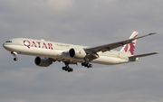 Qatar Airways Boeing 777-3DZ(ER) (A7-BEK) at  Sao Paulo - Guarulhos - Andre Franco Montoro (Cumbica), Brazil