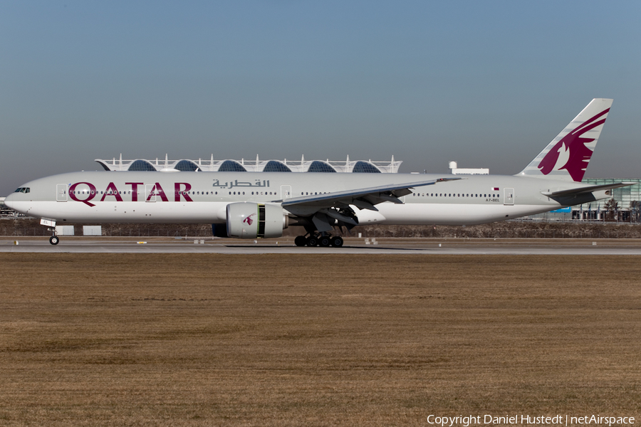 Qatar Airways Boeing 777-3DZ(ER) (A7-BEL) | Photo 420317