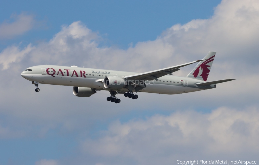 Qatar Airways Boeing 777-3DZ(ER) (A7-BEM) | Photo 551822