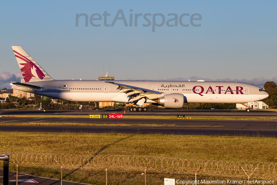 Qatar Airways Boeing 777-3DZ(ER) (A7-BEM) | Photo 390706