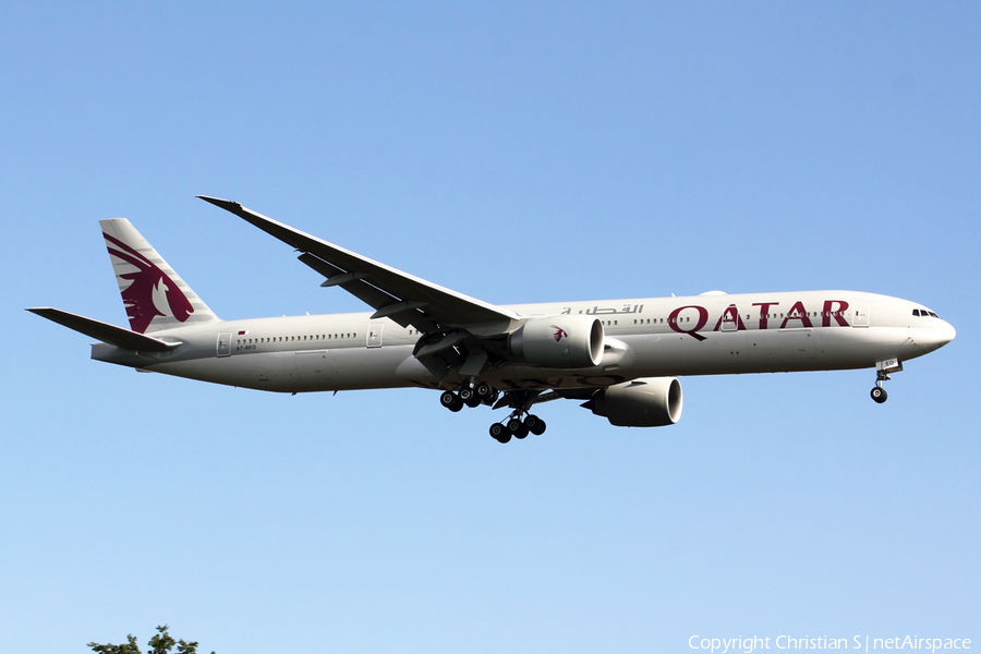 Qatar Airways Boeing 777-3DZ(ER) (A7-BEO) | Photo 387482