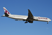 Qatar Airways Boeing 777-3DZ(ER) (A7-BEQ) at  Dallas/Ft. Worth - International, United States