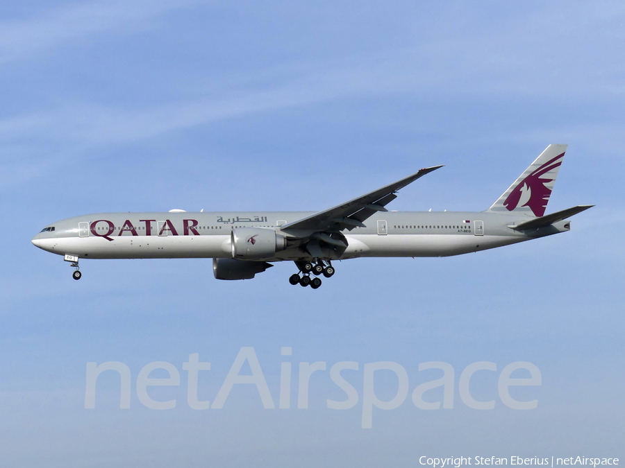 Qatar Airways Boeing 777-3DZ(ER) (A7-BEQ) | Photo 432123