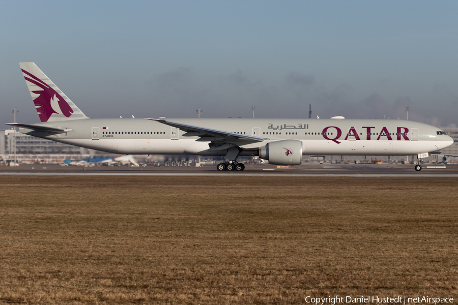 Qatar Airways Boeing 777-3DZ(ER) (A7-BEQ) | Photo 416999