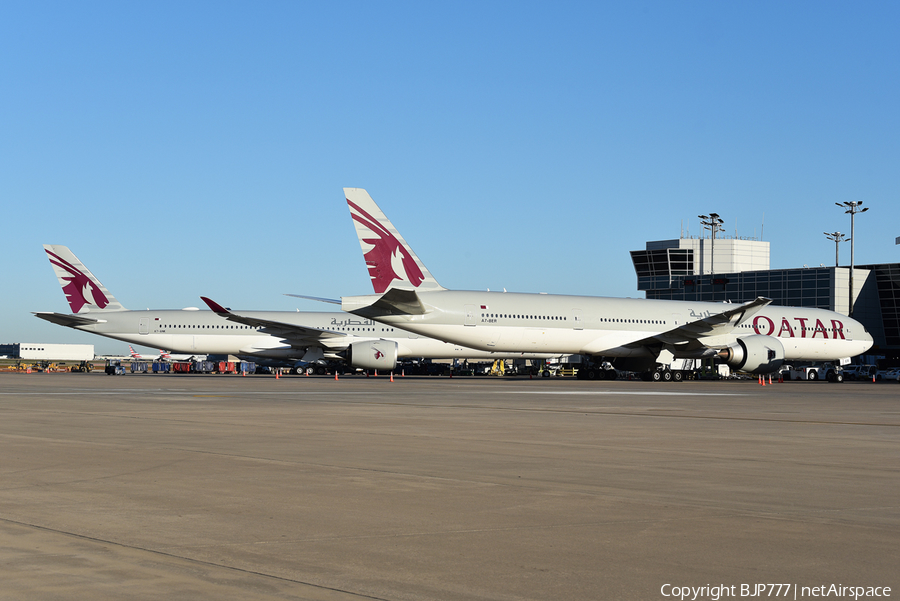 Qatar Airways Boeing 777-3DZ(ER) (A7-BER) | Photo 383763