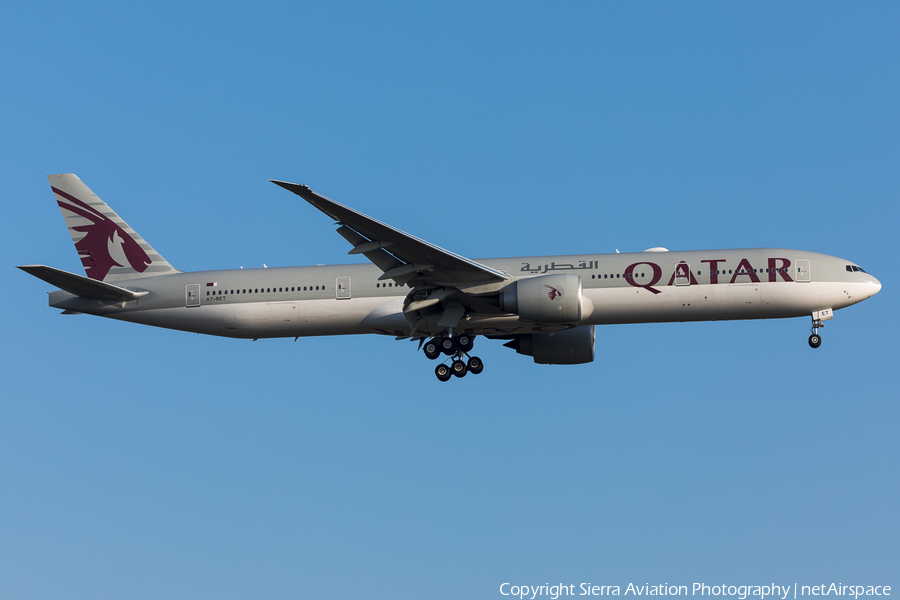 Qatar Airways Boeing 777-3DZ(ER) (A7-BET) | Photo 380281