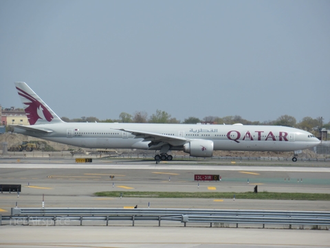 Qatar Airways Boeing 777-3DZ(ER) (A7-BET) at  New York - John F. Kennedy International, United States
