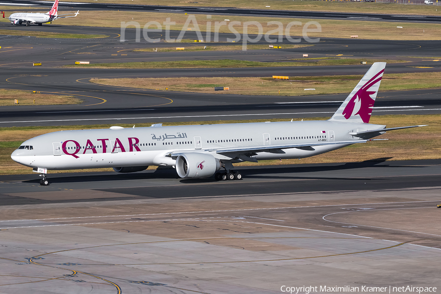 Qatar Airways Boeing 777-3DZ(ER) (A7-BEU) | Photo 390490