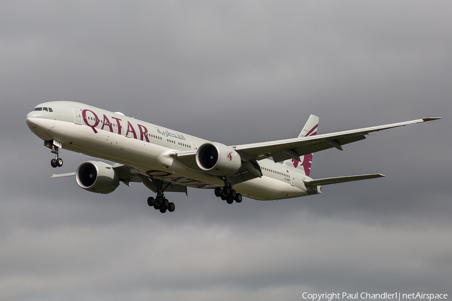 Qatar Airways Boeing 777-3DZ(ER) (A7-BEX) | Photo 402813