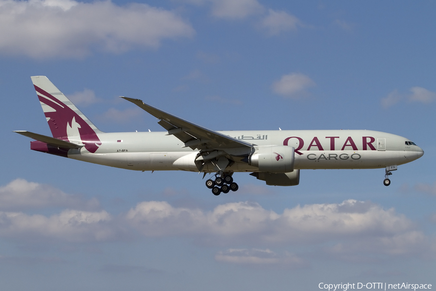 Qatar Airways Cargo Boeing 777-FDZ (A7-BFA) | Photo 404418