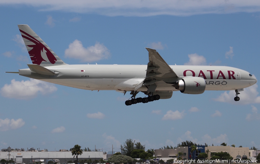 Qatar Airways Boeing 777-FDZ (A7-BFB) | Photo 182170