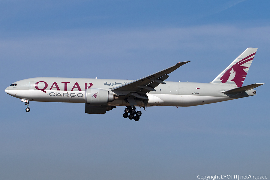 Qatar Airways Cargo Boeing 777-FDZ (A7-BFC) | Photo 669139