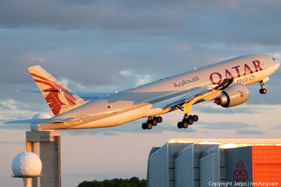 Qatar Airways Cargo Boeing 777-FDZ (A7-BFC) | Photo 449136