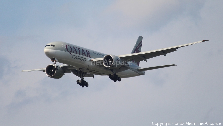 Qatar Airways Cargo Boeing 777-FDZ (A7-BFC) | Photo 435092