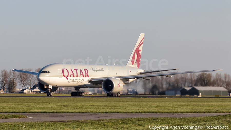 Qatar Airways Cargo Boeing 777-FDZ (A7-BFH) | Photo 335912