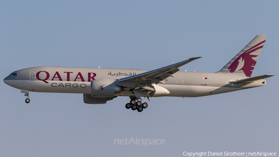 Qatar Airways Cargo Boeing 777-FDZ (A7-BFI) | Photo 109589