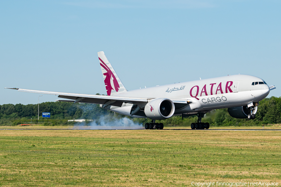 Qatar Airways Cargo Boeing 777-FDZ (A7-BFK) | Photo 429234