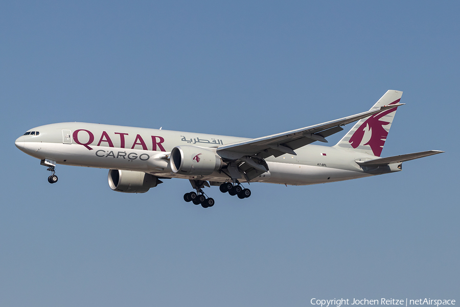 Qatar Airways Cargo Boeing 777-FDZ (A7-BFL) | Photo 381159