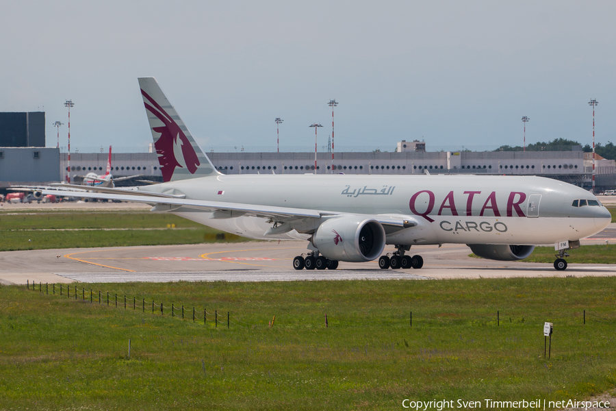 Qatar Airways Cargo Boeing 777-FDZ (A7-BFM) | Photo 247380